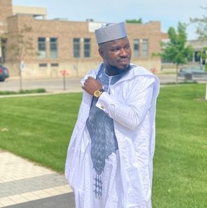 Meet your Posher, Salomon